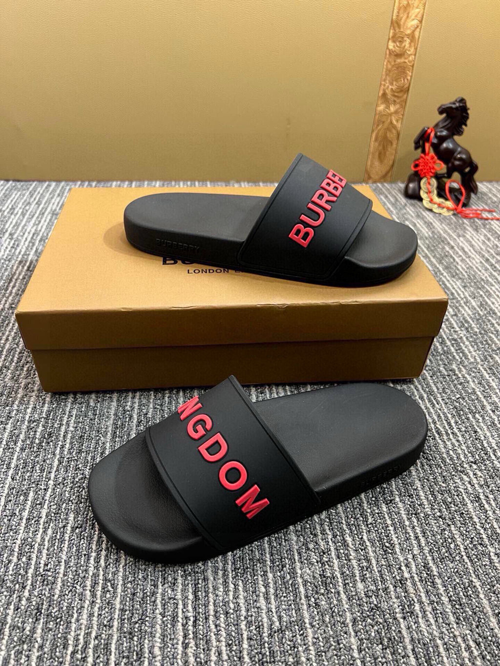Z5Z35R254 Popular Slippers