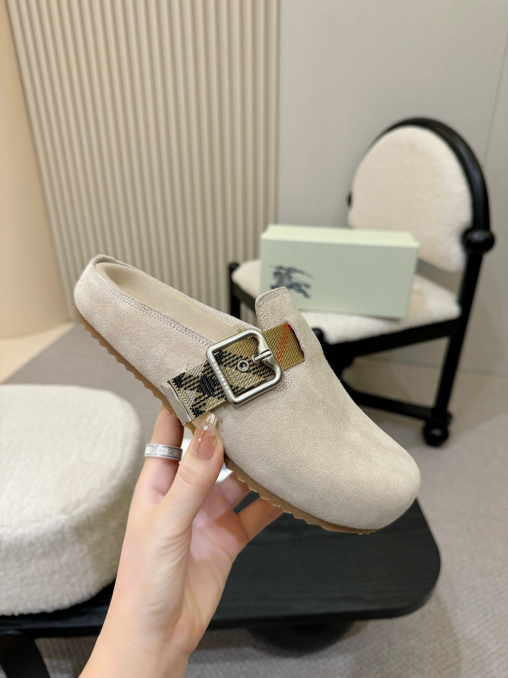 Z2Q105R242 Popular high-quality  Shoes