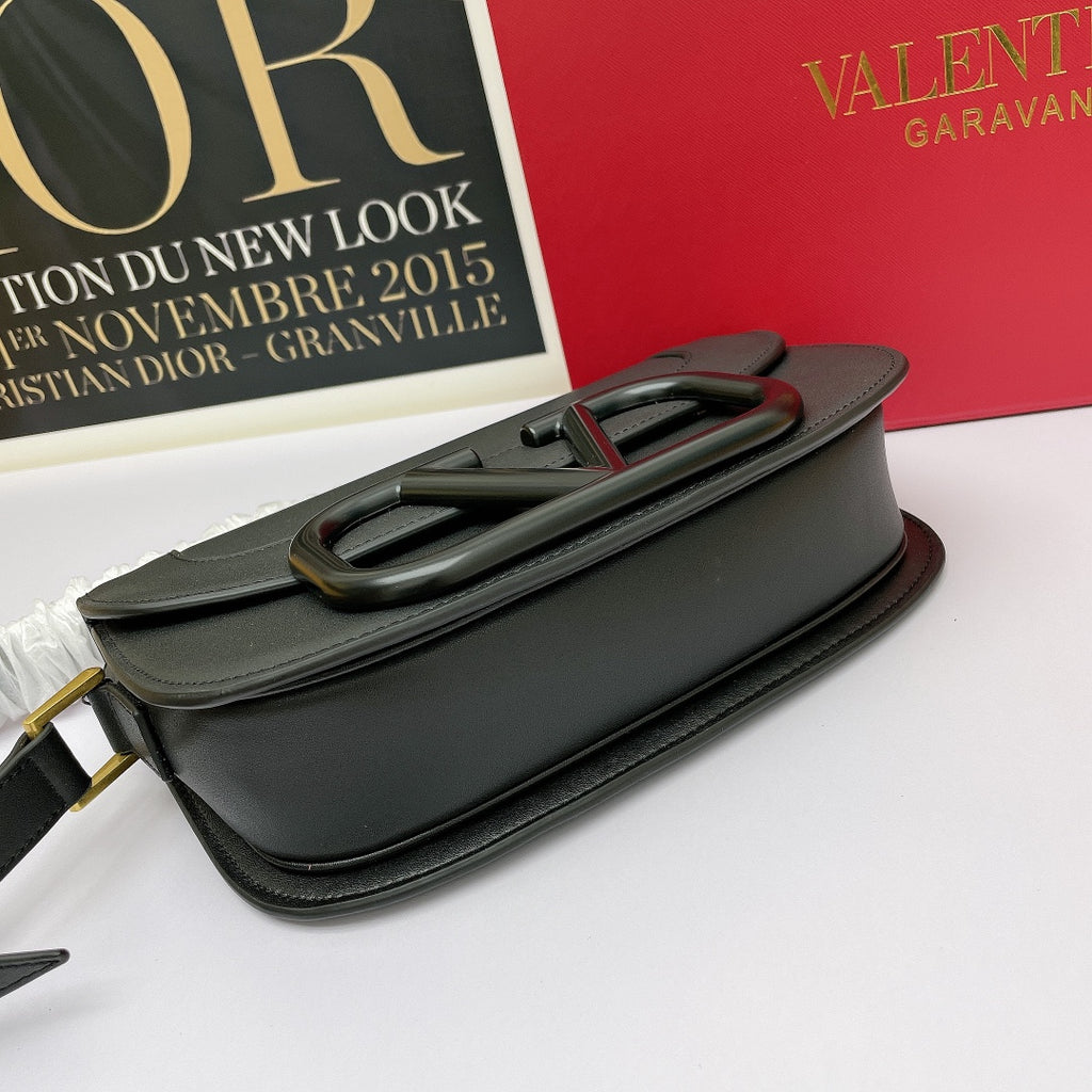 B5X111VL45 Popular  leather bag 