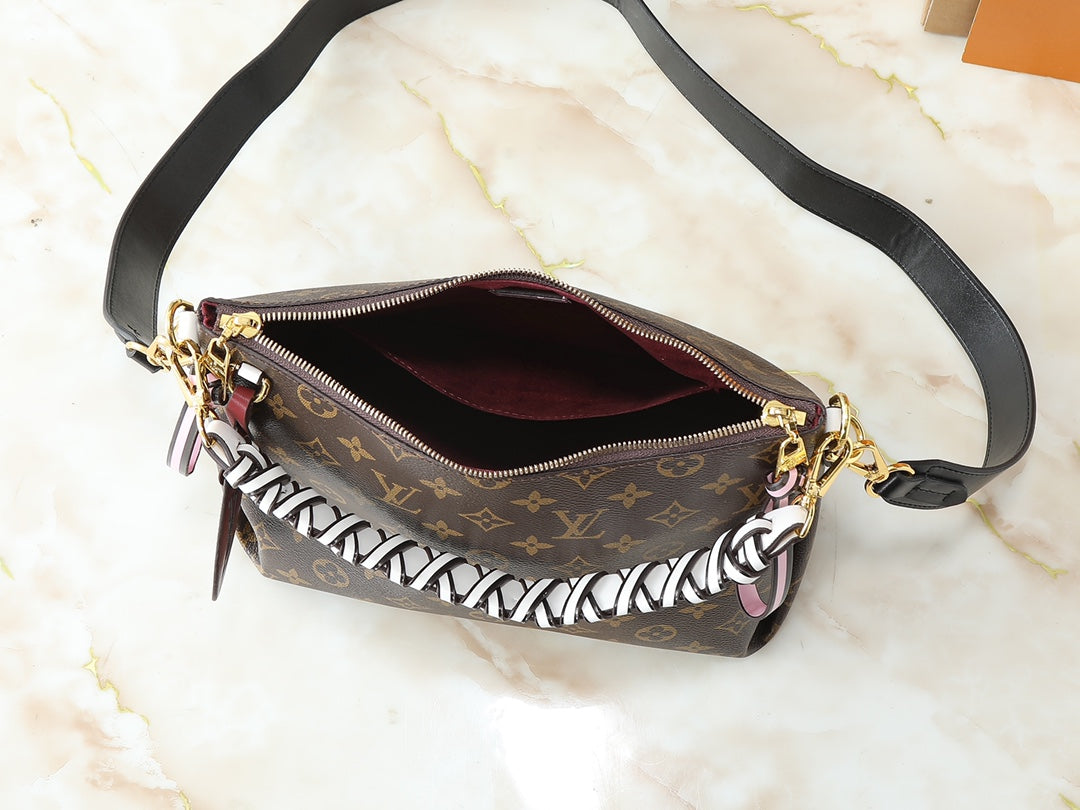 B1P46E79 Popular leather bag