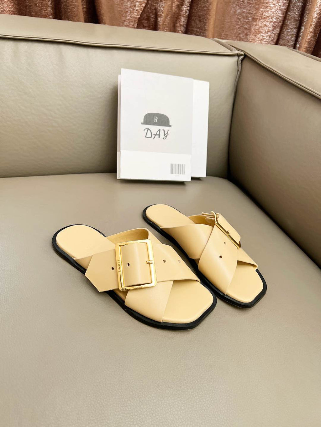 Z2R66A19 Popular high-quality leather shoes