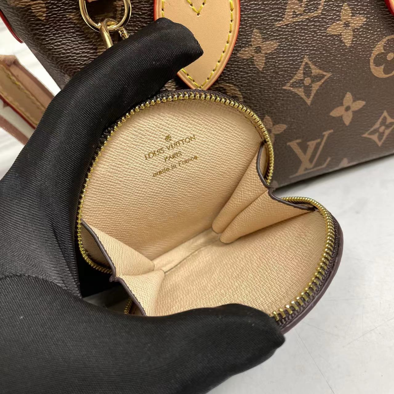 B12X93E85 Popular leather bag 