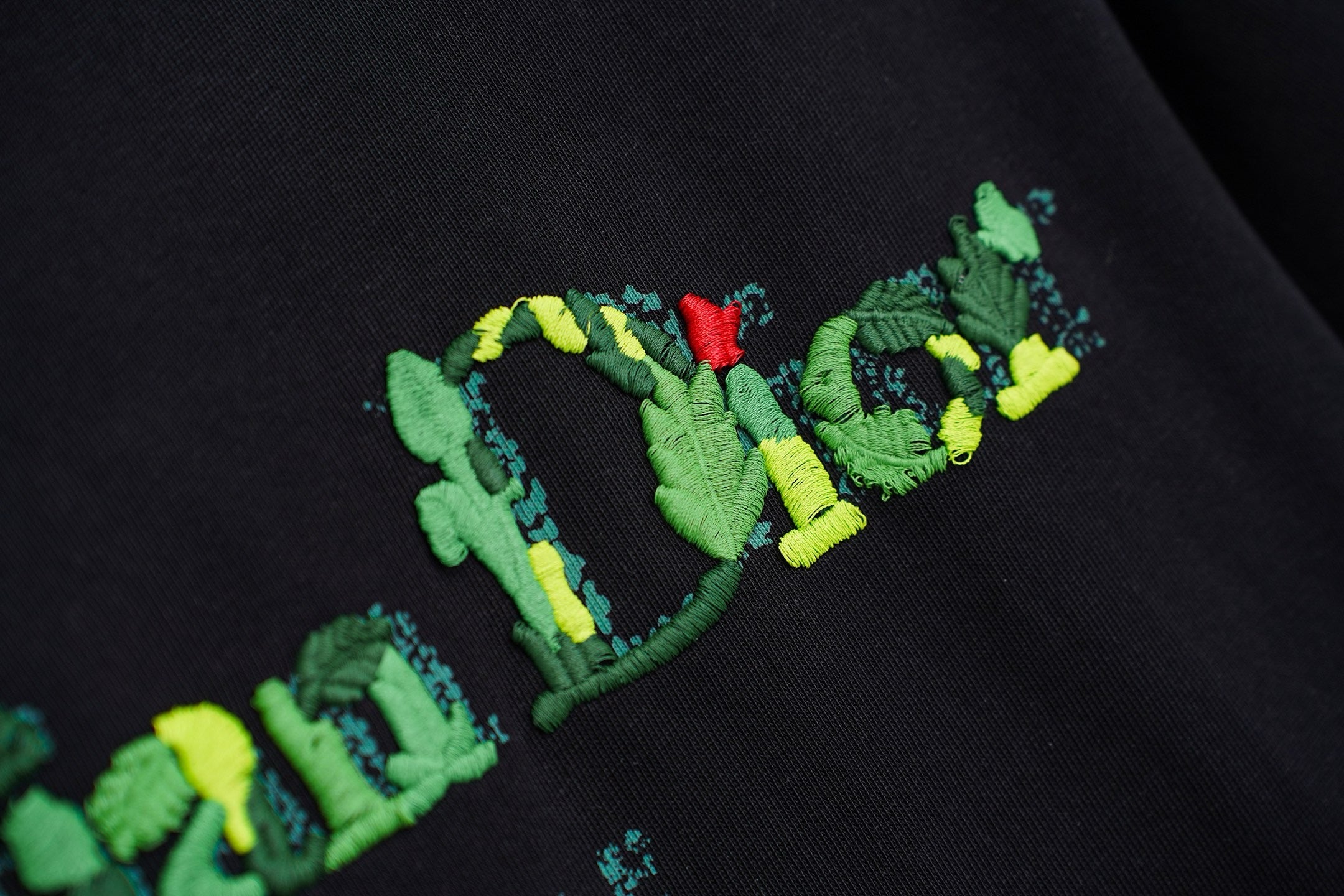 U1R76D16 Popular T-shirts