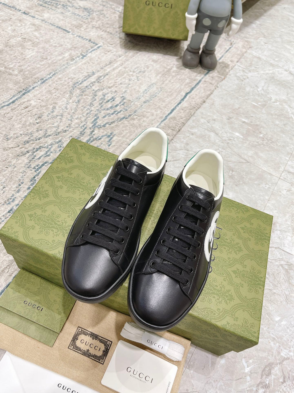 Z2Q105B209 Popular high-quality Shoes