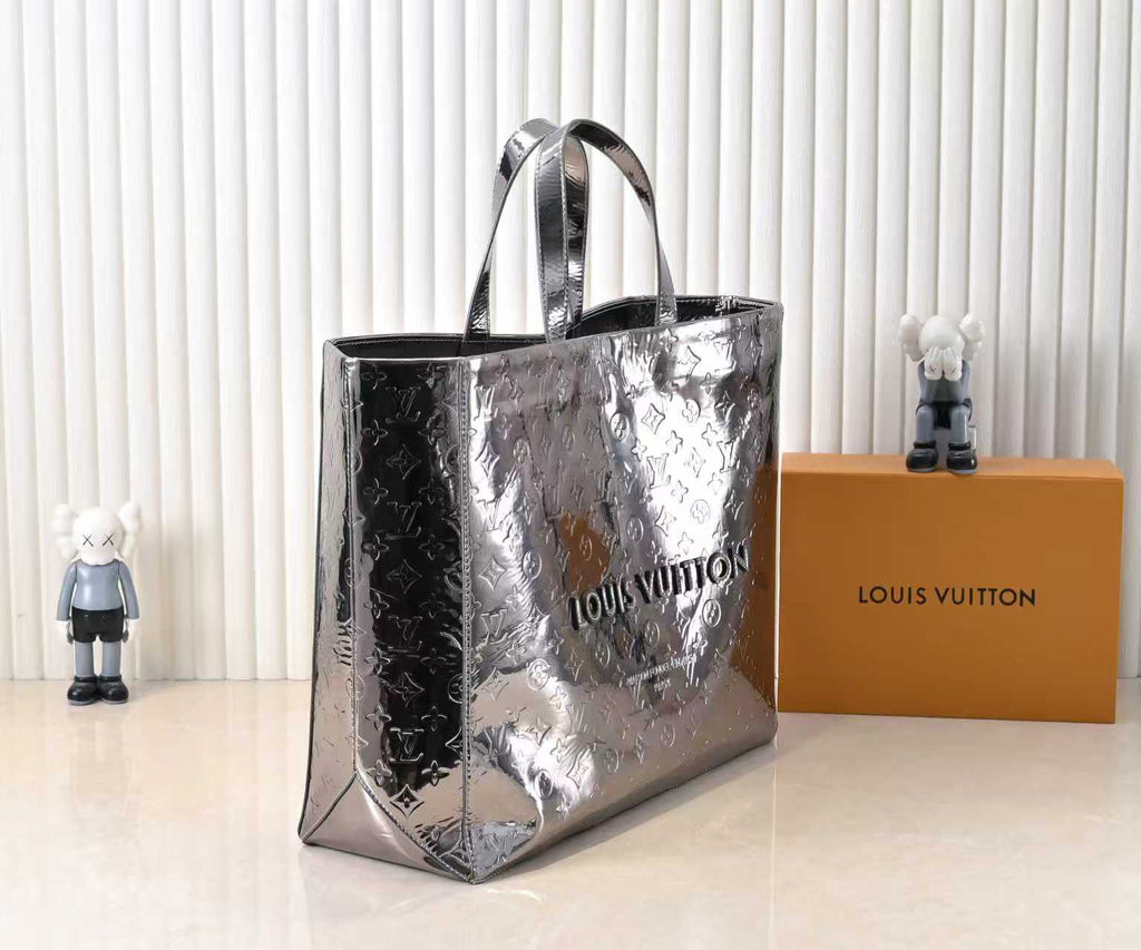 B1P46E82 Popular leather bag
