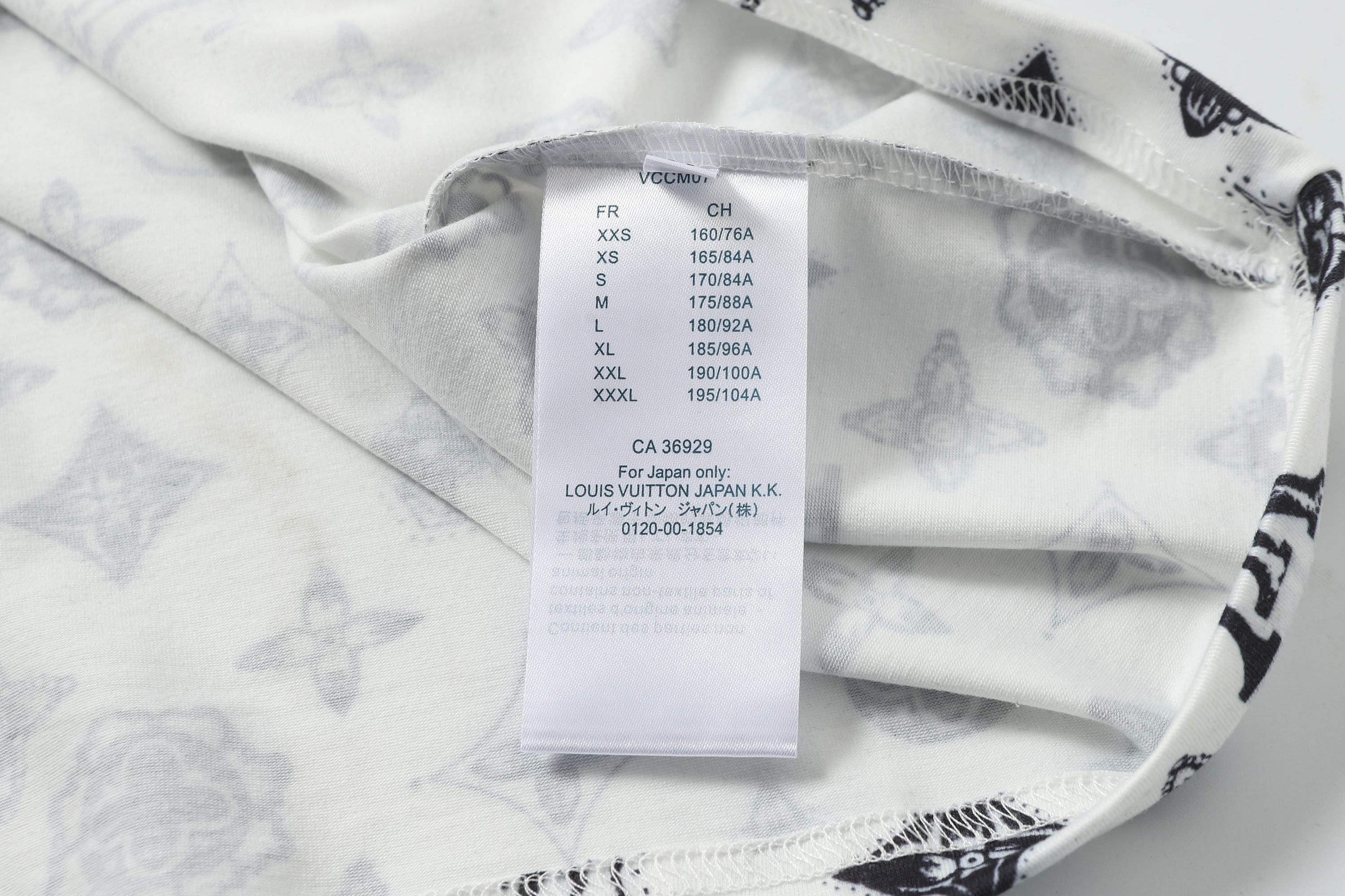 U1R45E188 Popular T-shirt