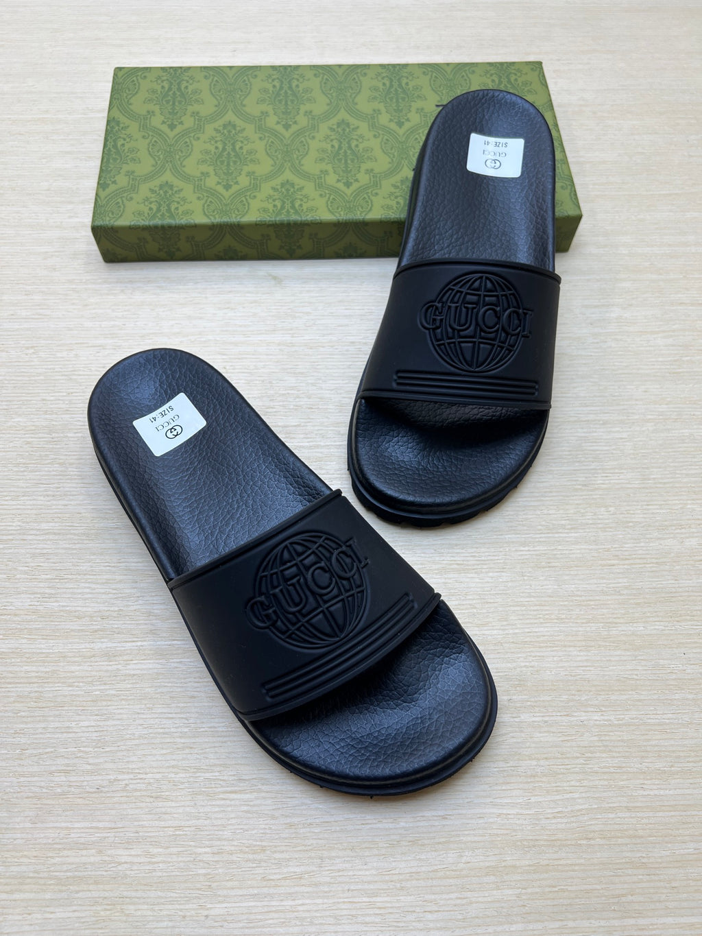 Z5R66B23 Popular  Slippers