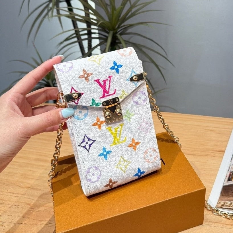 A1R76E100 Popular bag 's charms accessories