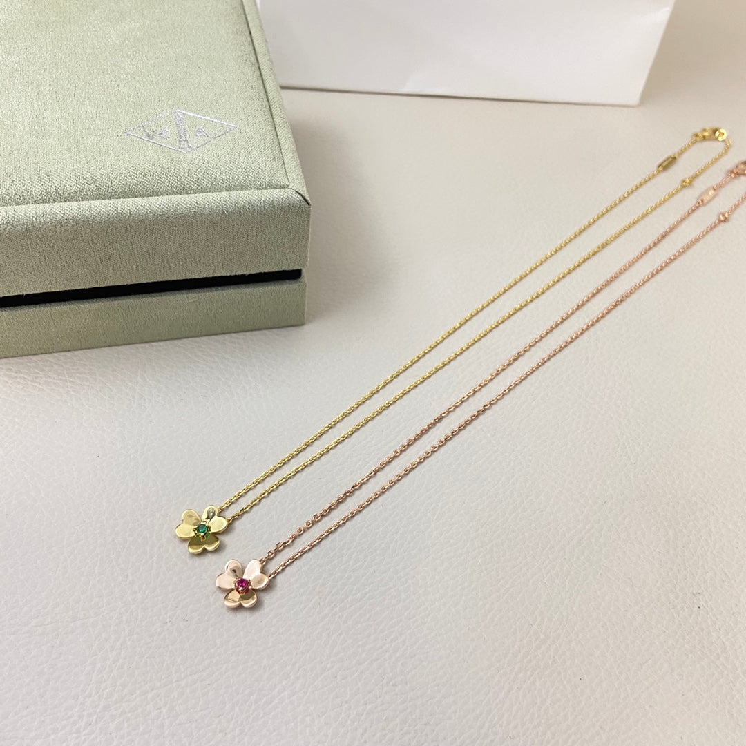 X5Q85VA251X Popular Necklace. Bracelets