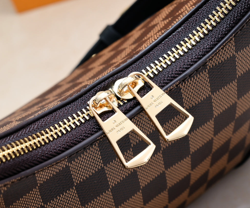 B1W15E35 Popular  leather bag