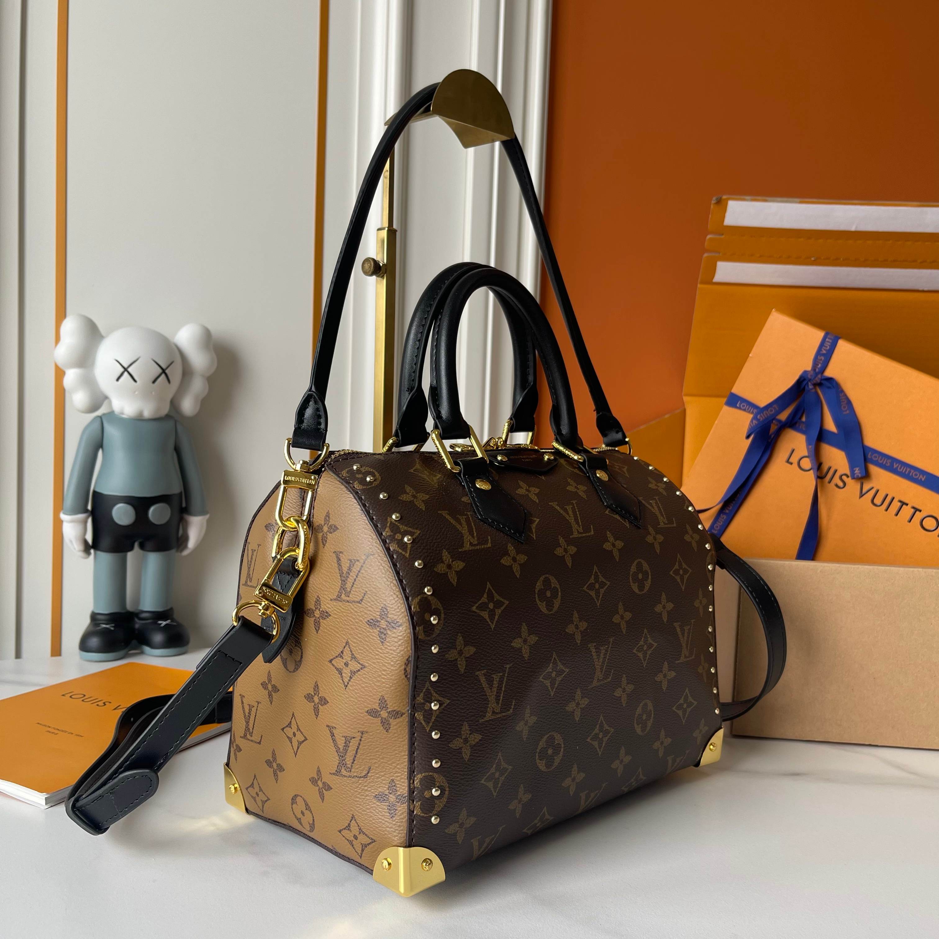 B1P46E77 Popular leather bag