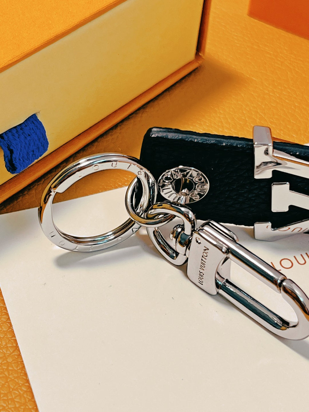 A1Z84E58  Popular key closure