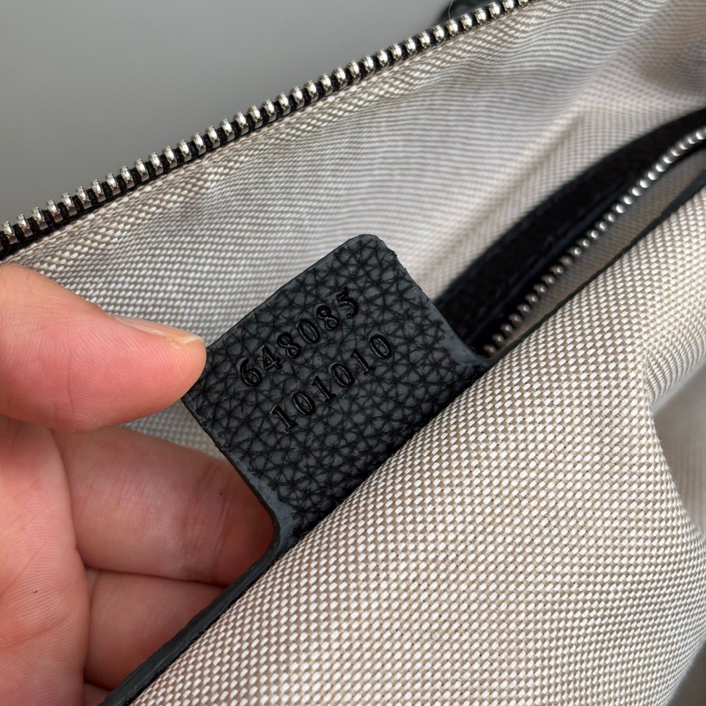 B1N66B11 Popular Luggage bags