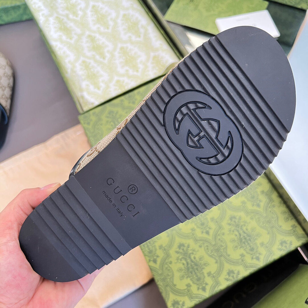 Z2YB26 Popular Slippers