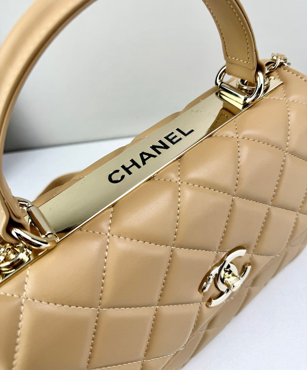 B1X76C7  Popular leather bag