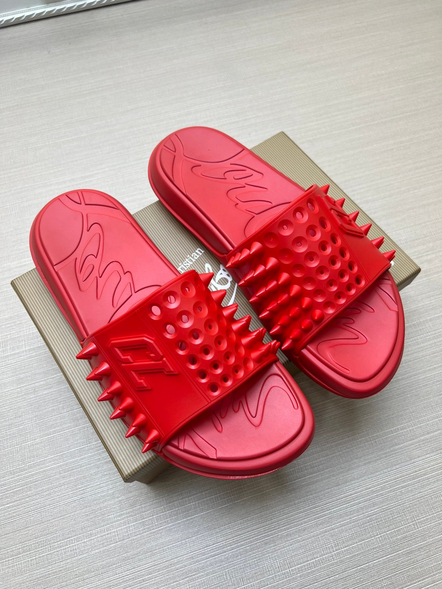 Z5ZA18 Popular slippers