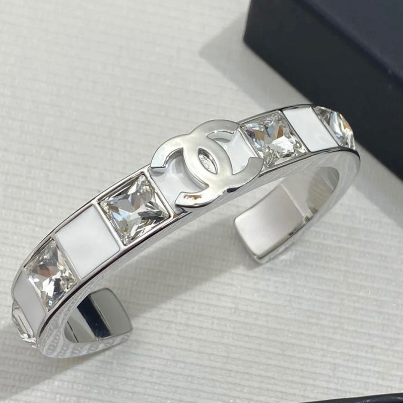 X1Q85C76K  Popular Bracelets