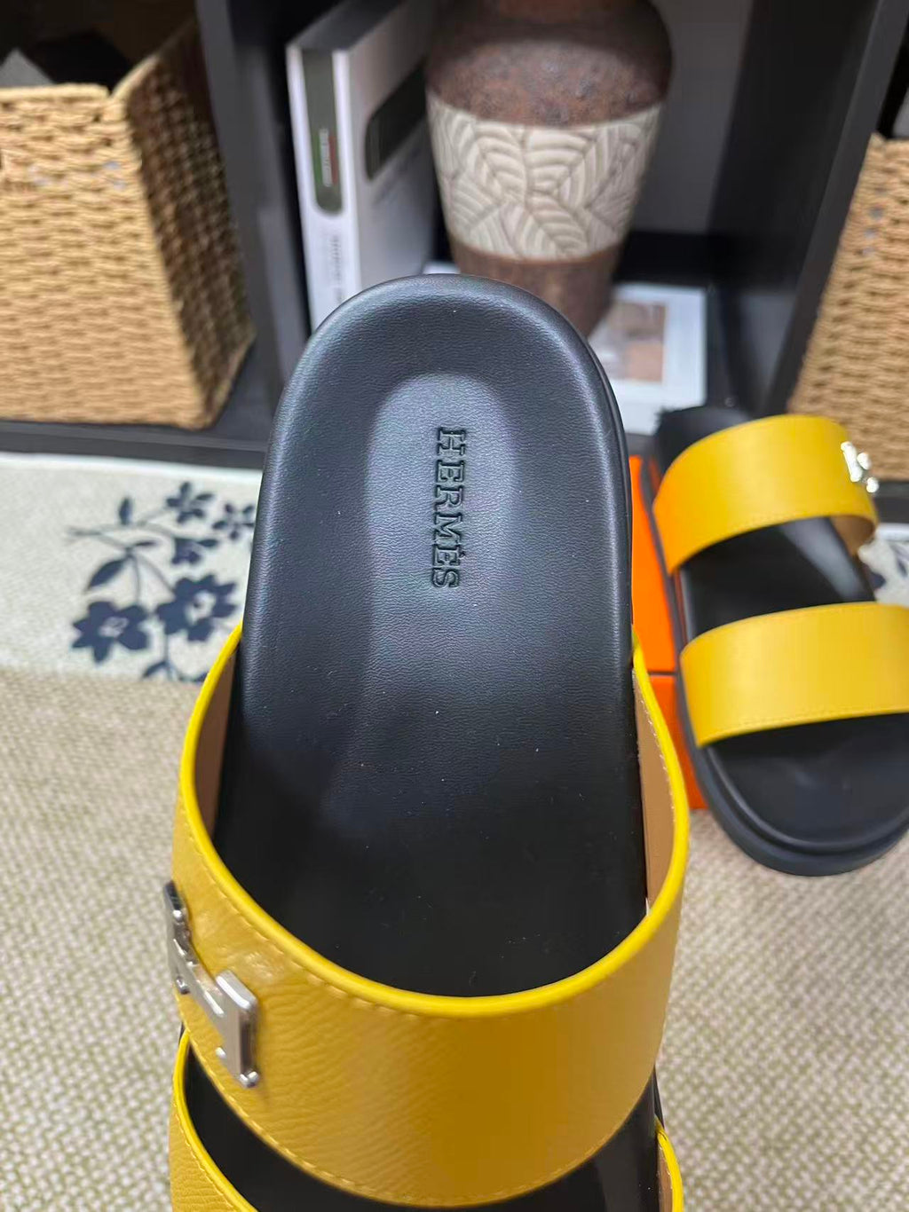 Z2P36H21 Popular high-quality leather Shoes