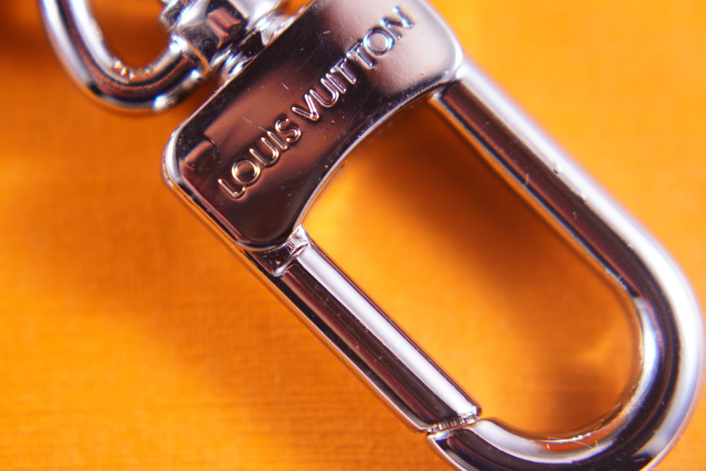 A1Z124E89  Popular key closure