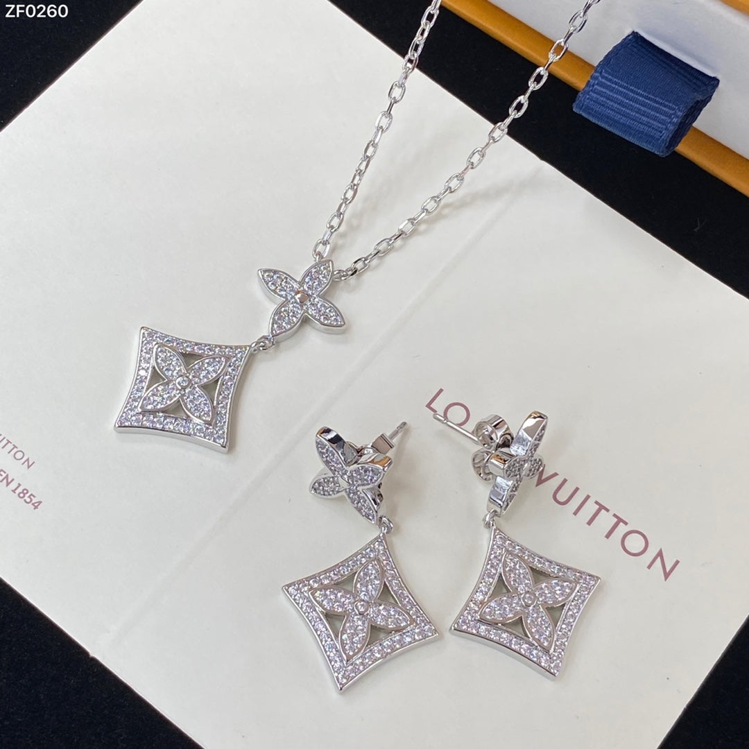 X1B62E190X Popular   Earrings. Necklaces