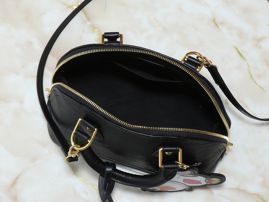 B1P46E103 Popular leather bag