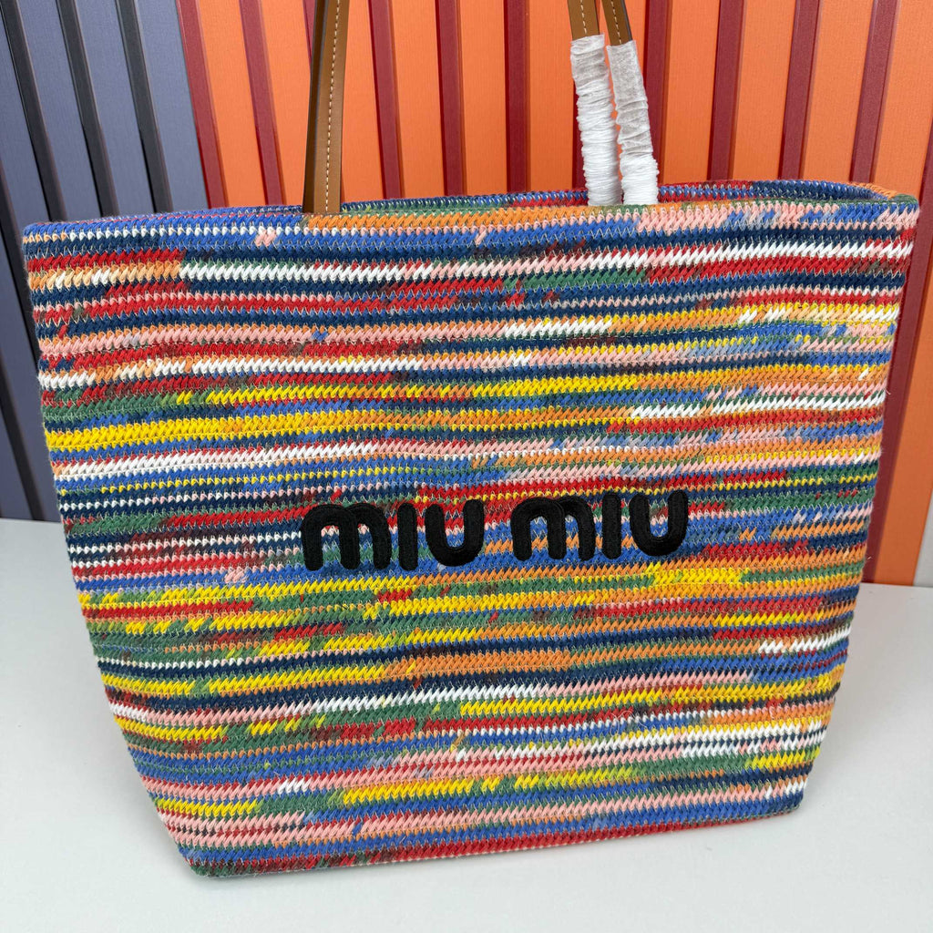 B1P46A165 Popular woven bags
