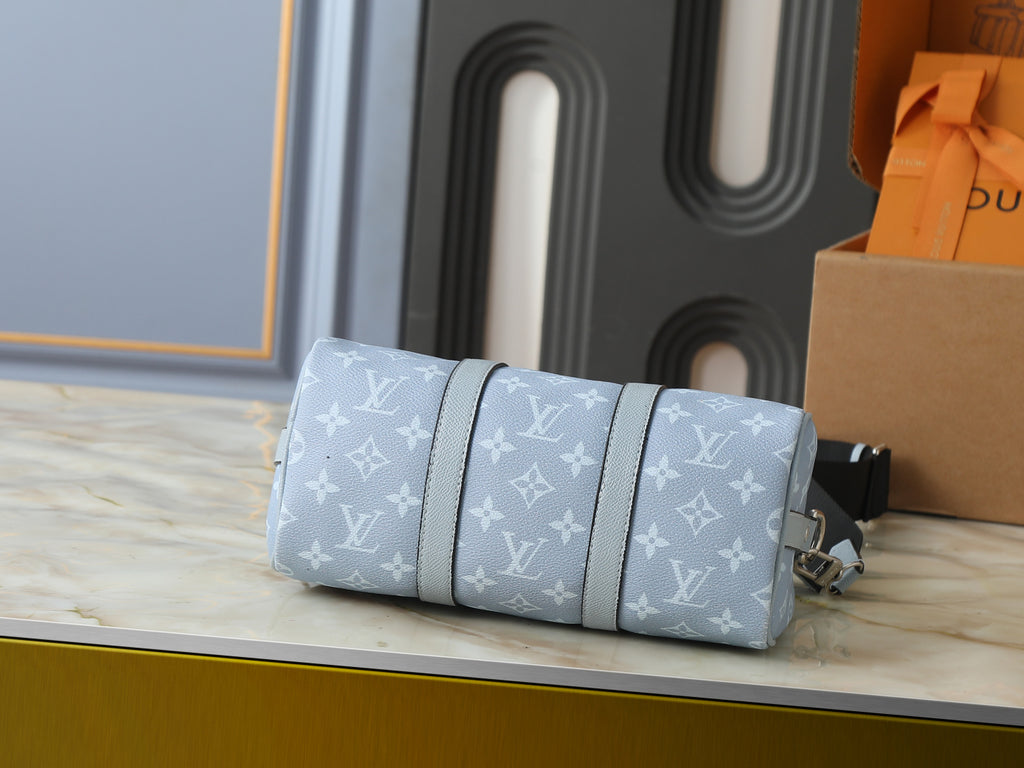 B1R76E52 Popular leather bag