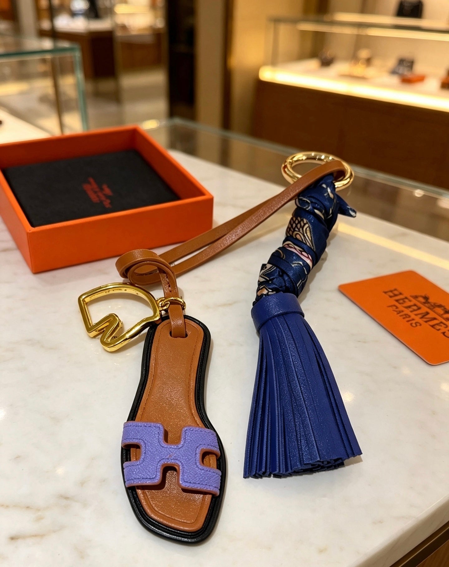 A1R76H105 Popular bag 's charms accessories