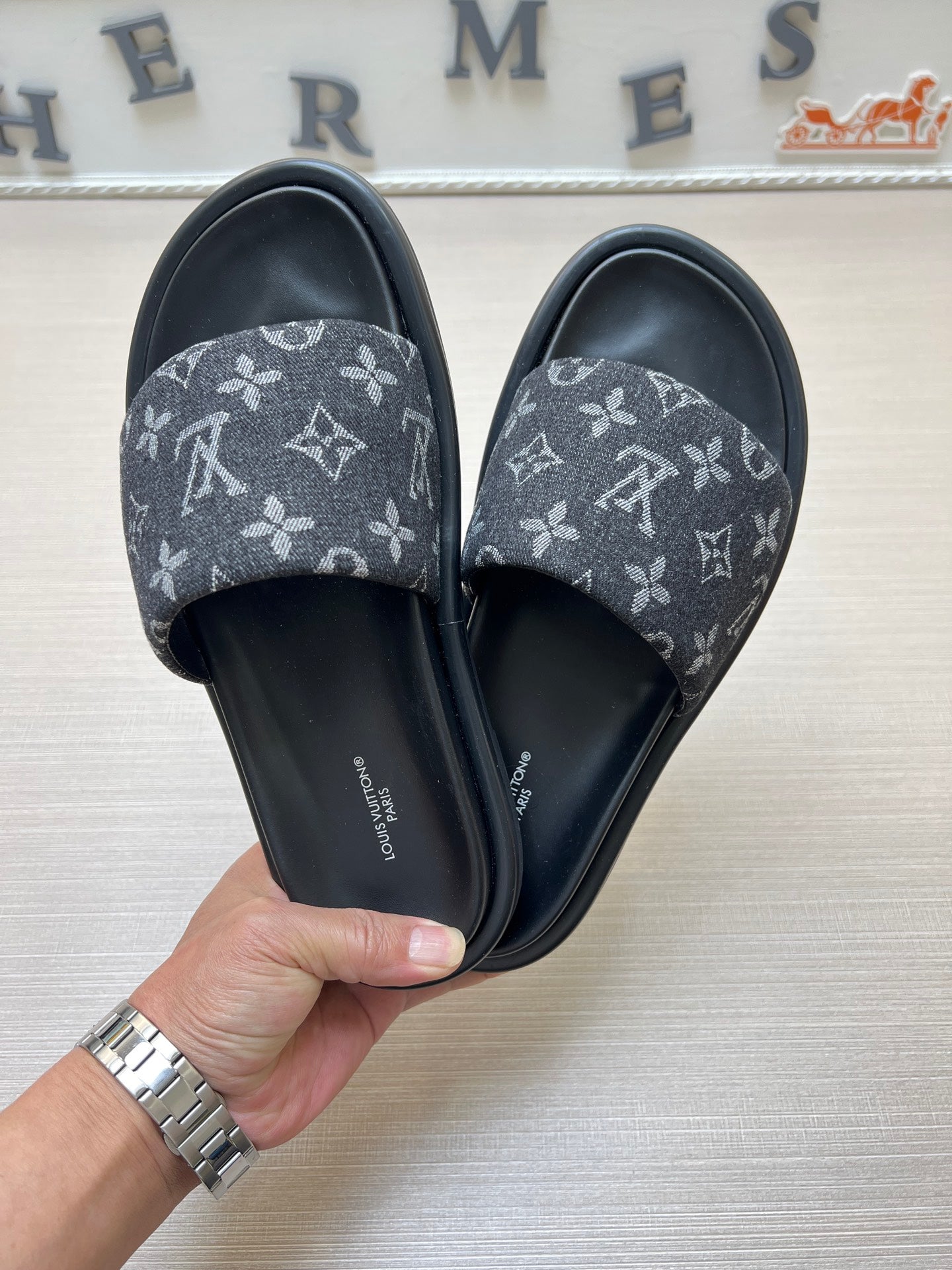 Z5Z35E302 Popular Slippers