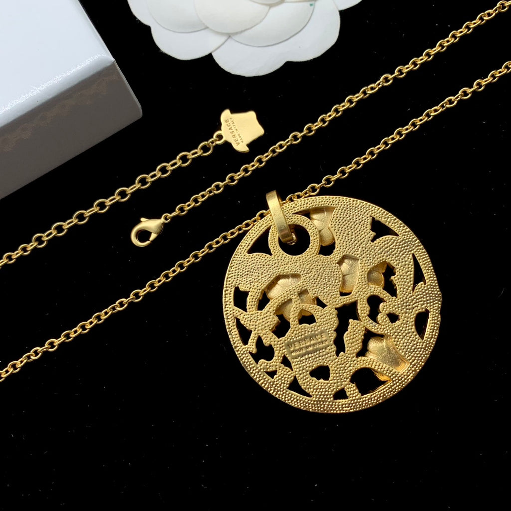 X1Q85V363X Popular Necklaces