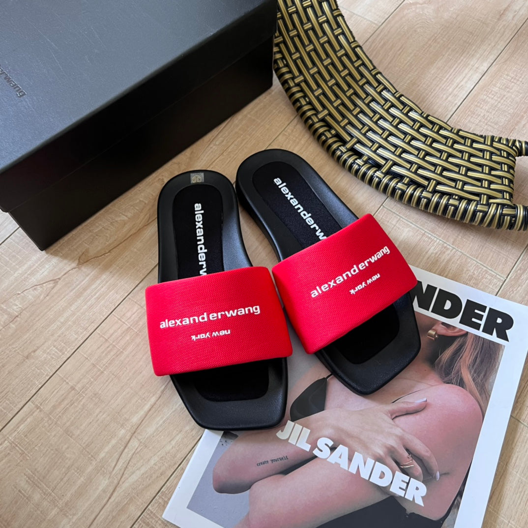 Z1ZZA5 Popular Slippers