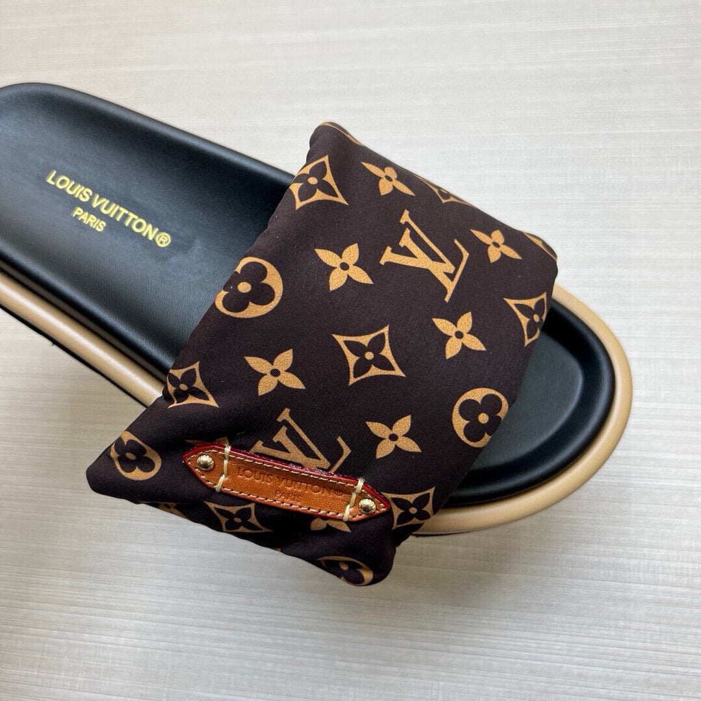 Z5QE9 Popular Slippers