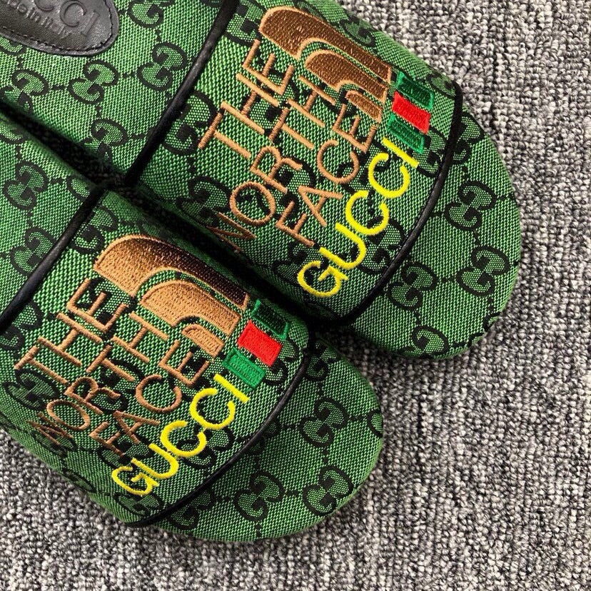 Z5R76B3 Popular Slippers