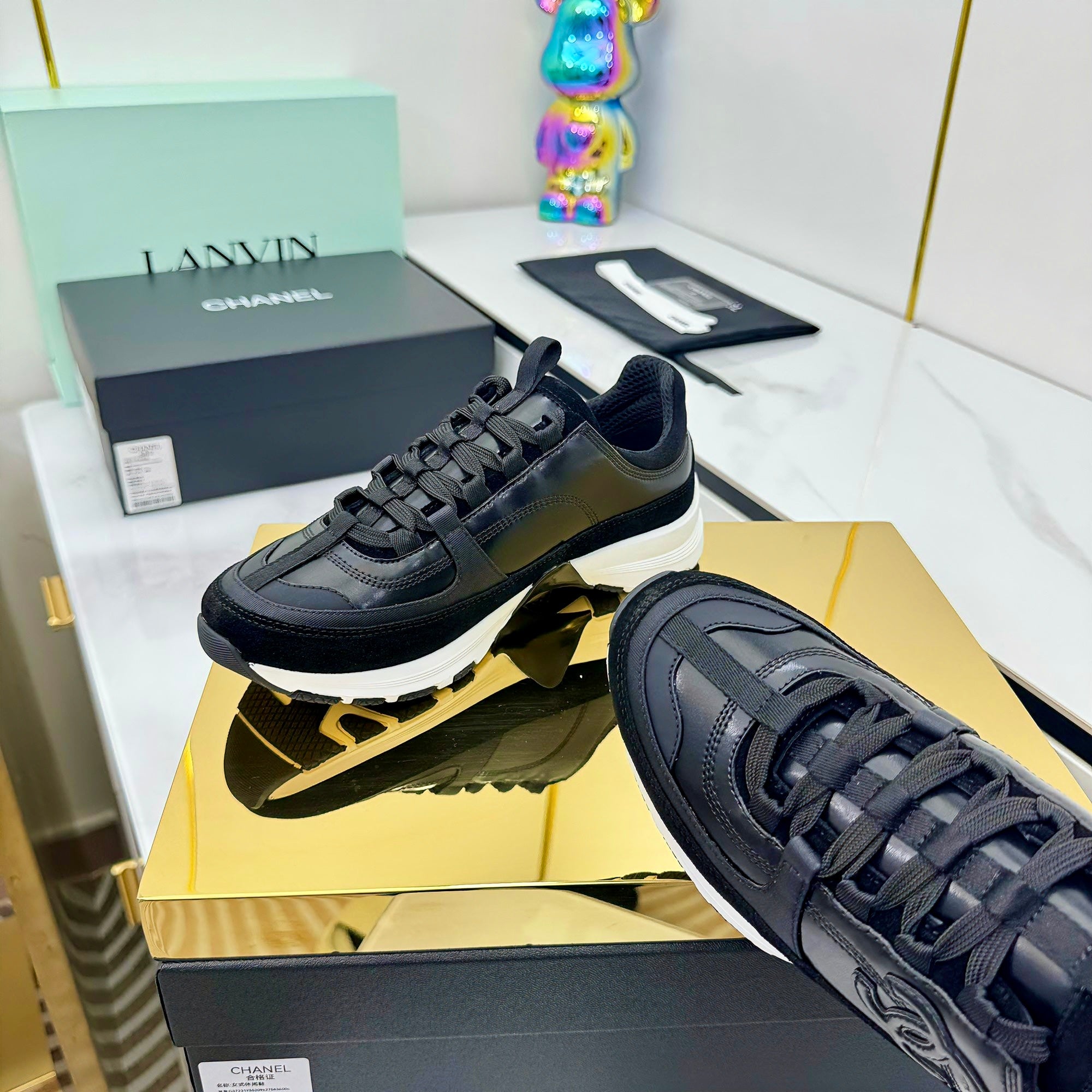 Z2R85C6  Popular high quality shoes