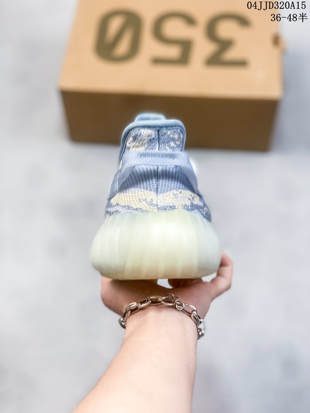 Z4Z45A110  Popular shoes