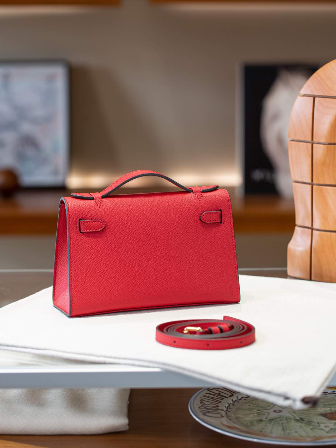 B1R66A7 Popular leather bag