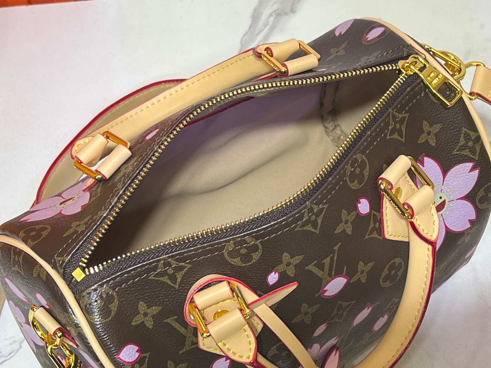 B1W25E91B Popular  leather bag