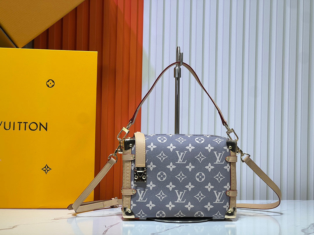 B1N55E19 Popular leather bag