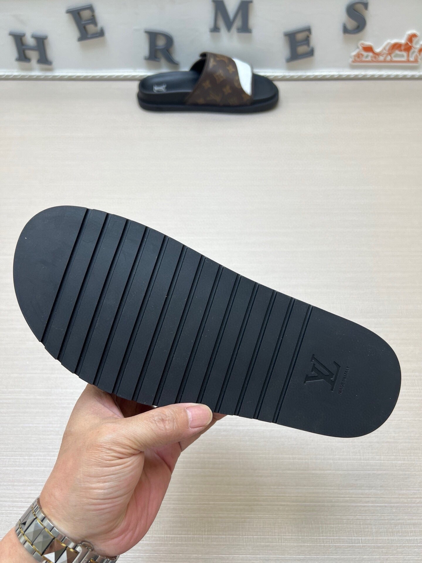 Z5WE250  Popular Slippers