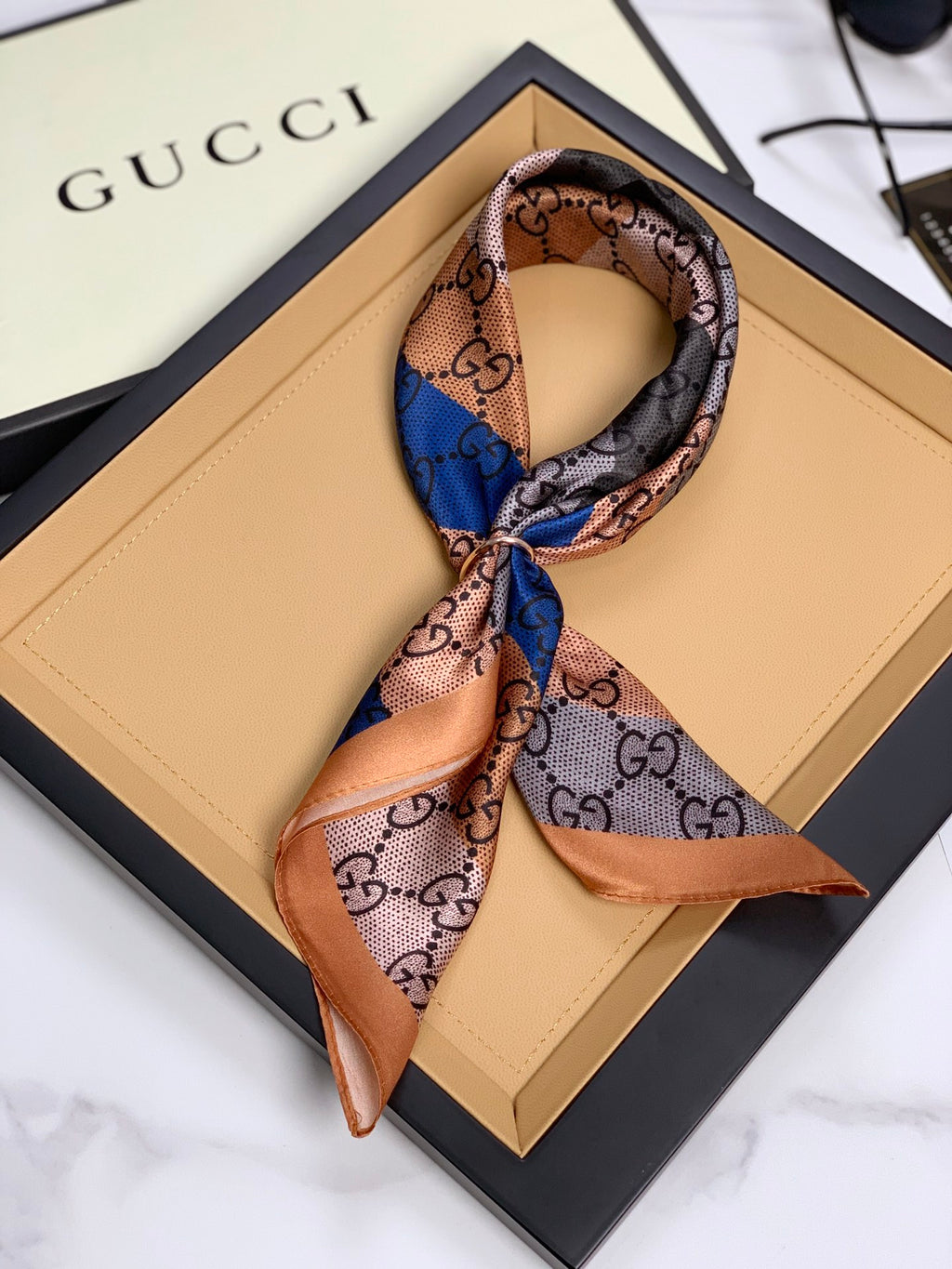 W1N55C10 Popular Silk Scarve