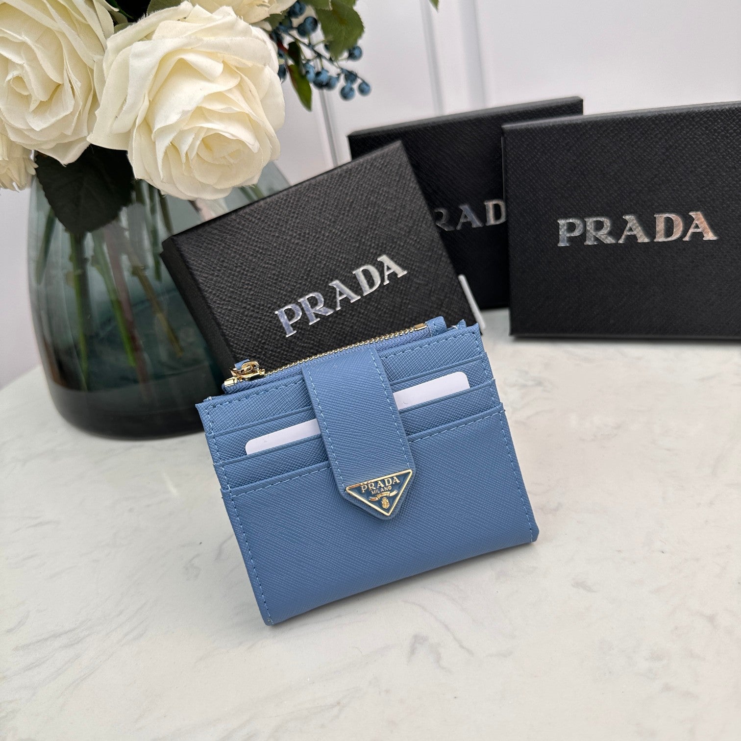 B1P36P1 Popular card holder