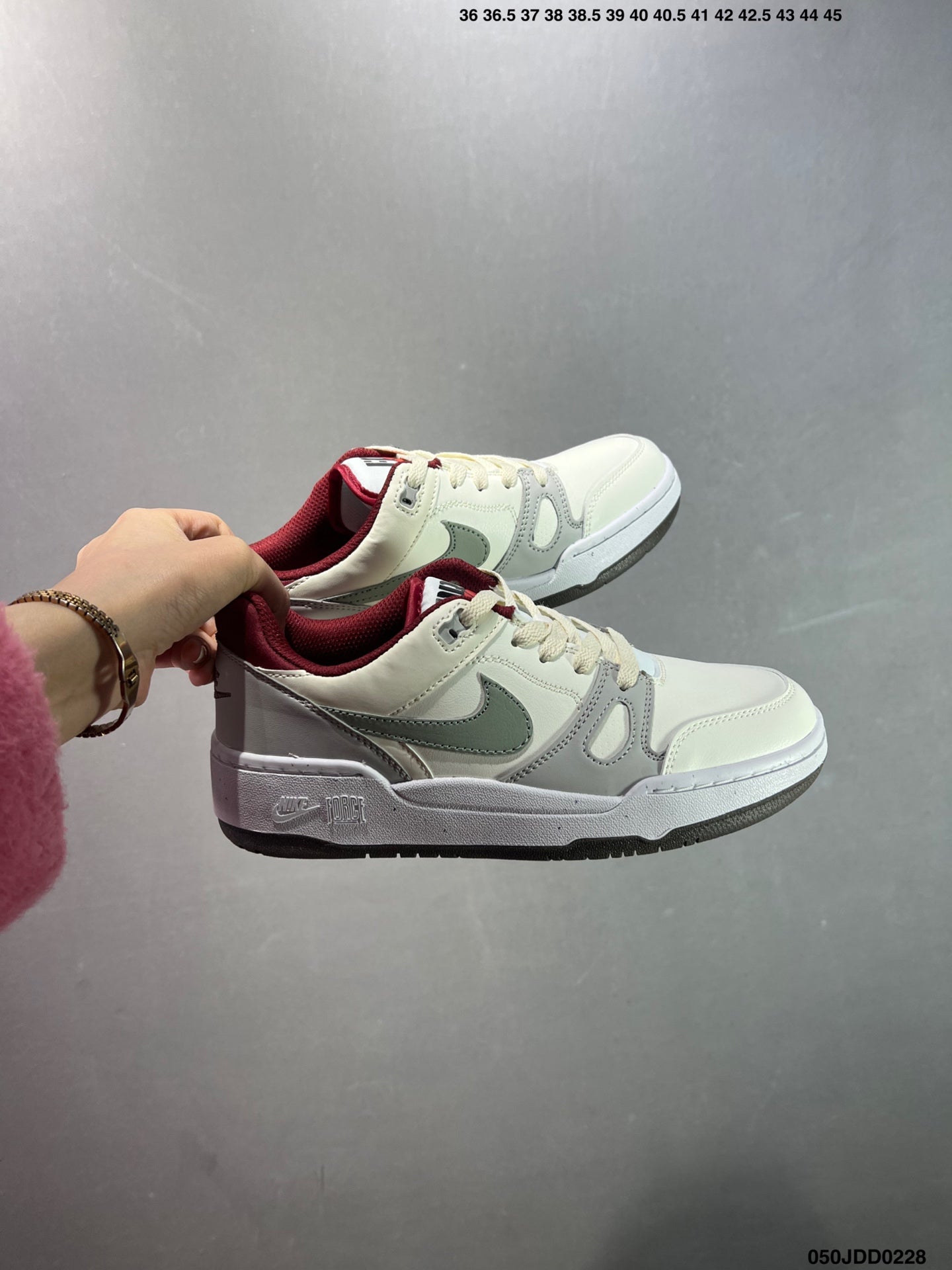 Z4Z35A65 Popular shoes (No box)