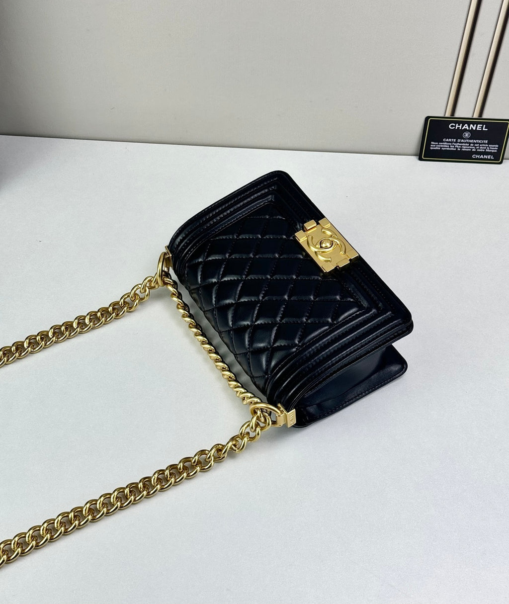 B1P36C16 Popular leather bag