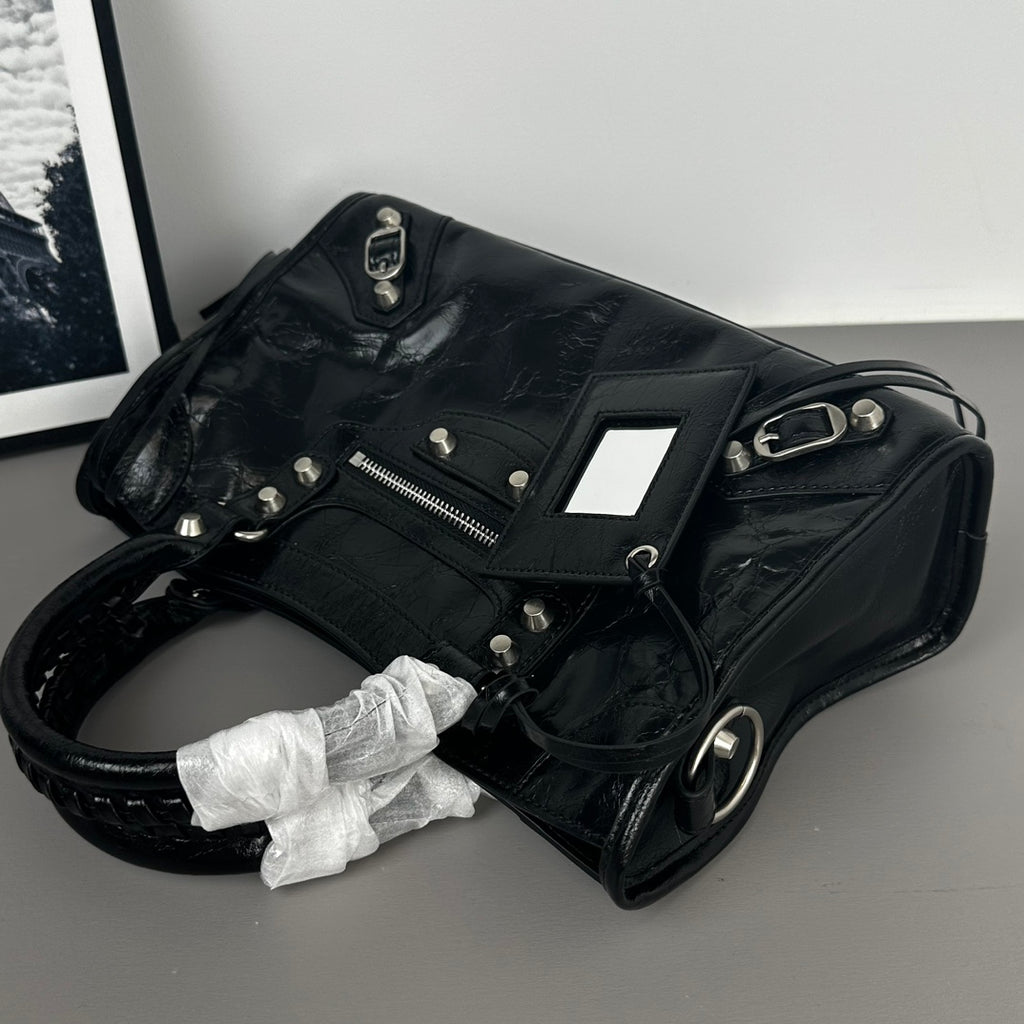 B1P36J116 Popular leather bag