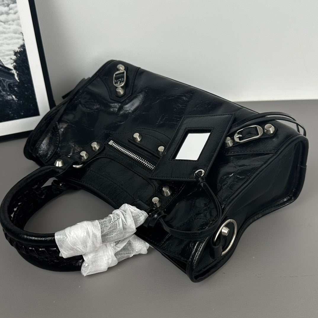 B1P36J116 Popular leather bag