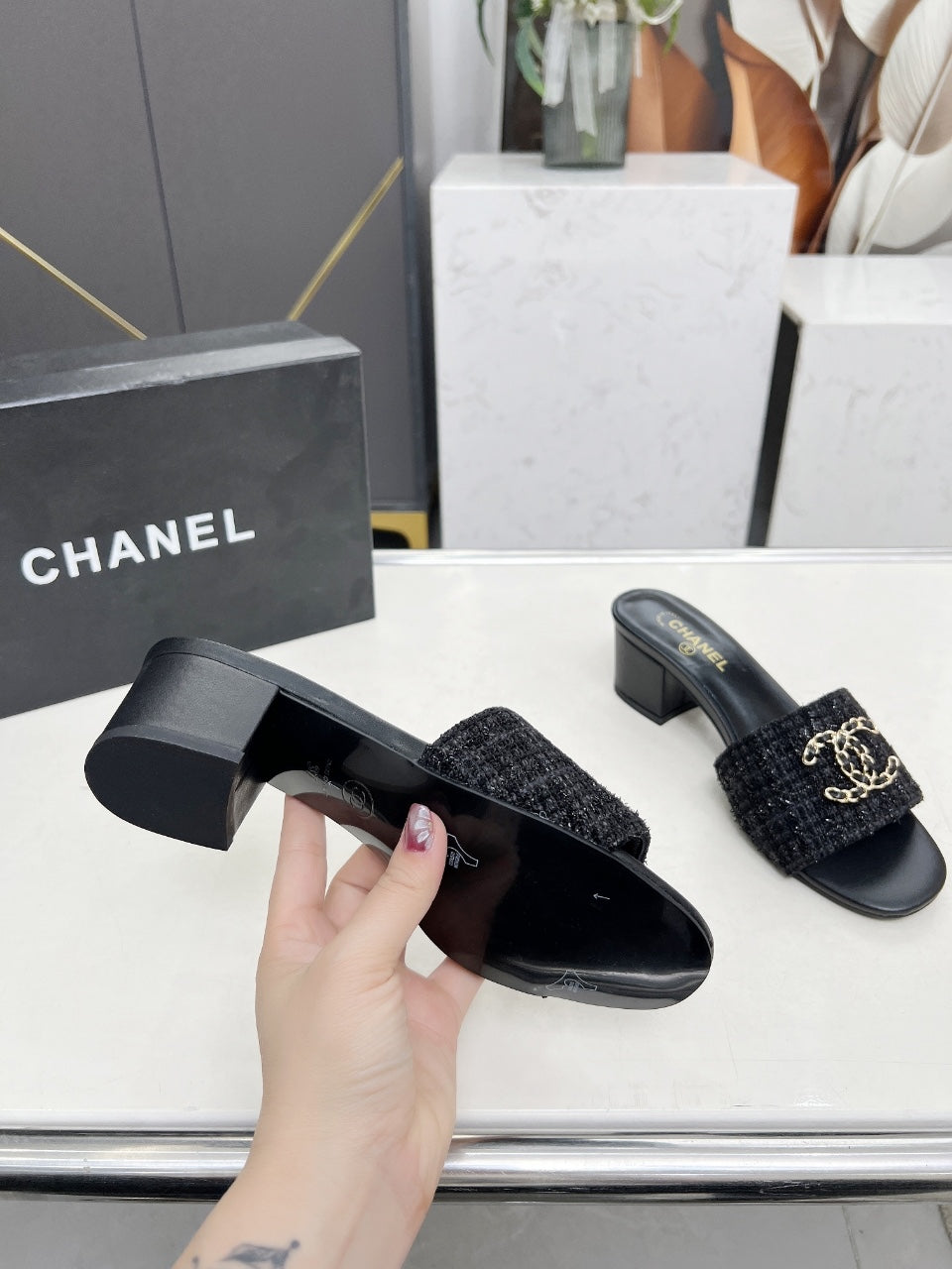 Z2Q55B30 Popular high-quality  Shoes