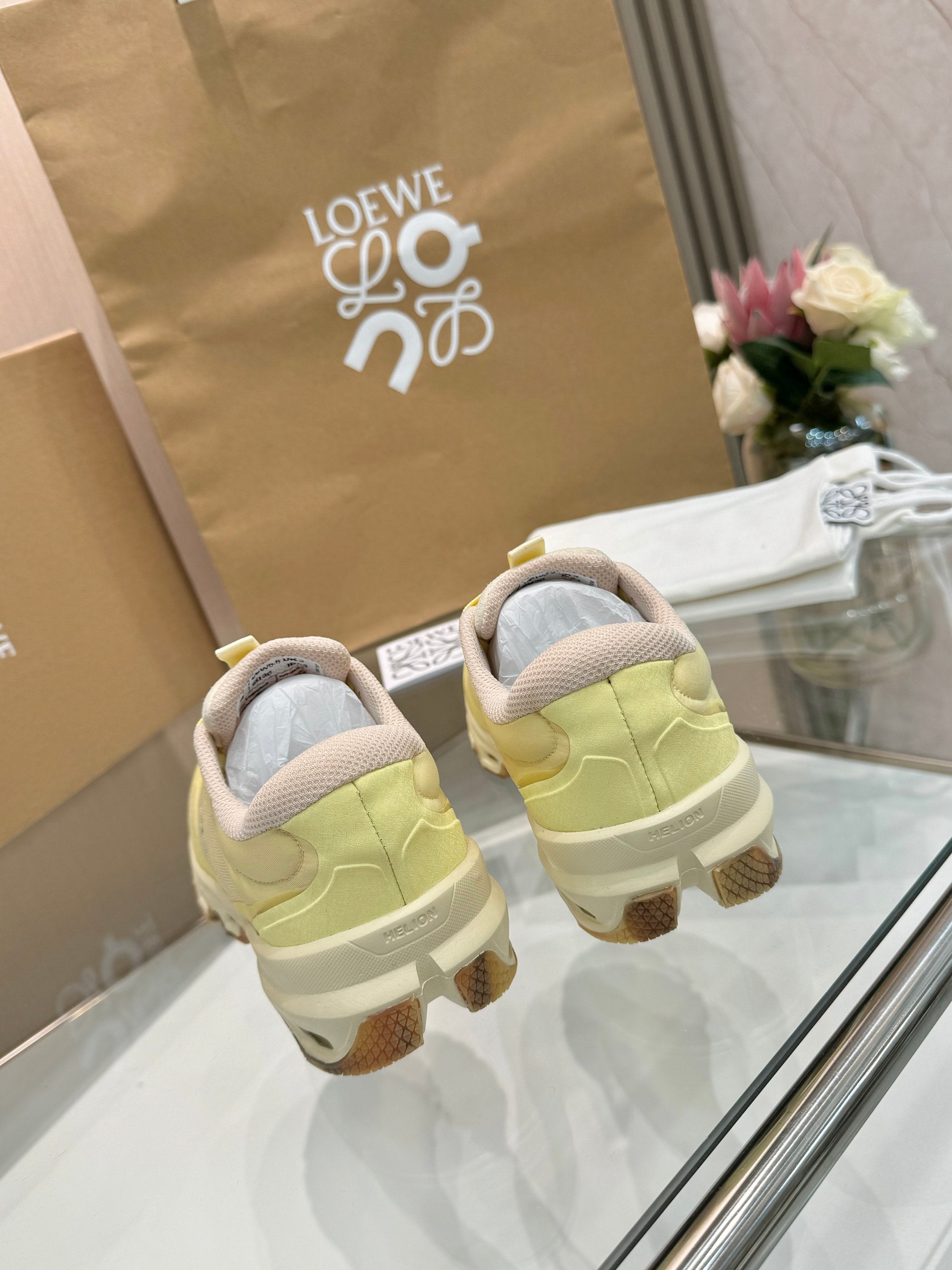 Z1Q95C19  Popular  shoes