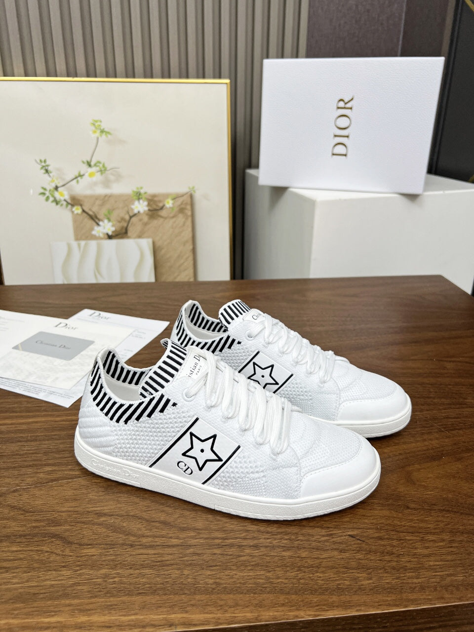 Z2Q105D310 Popular high-quality Shoes