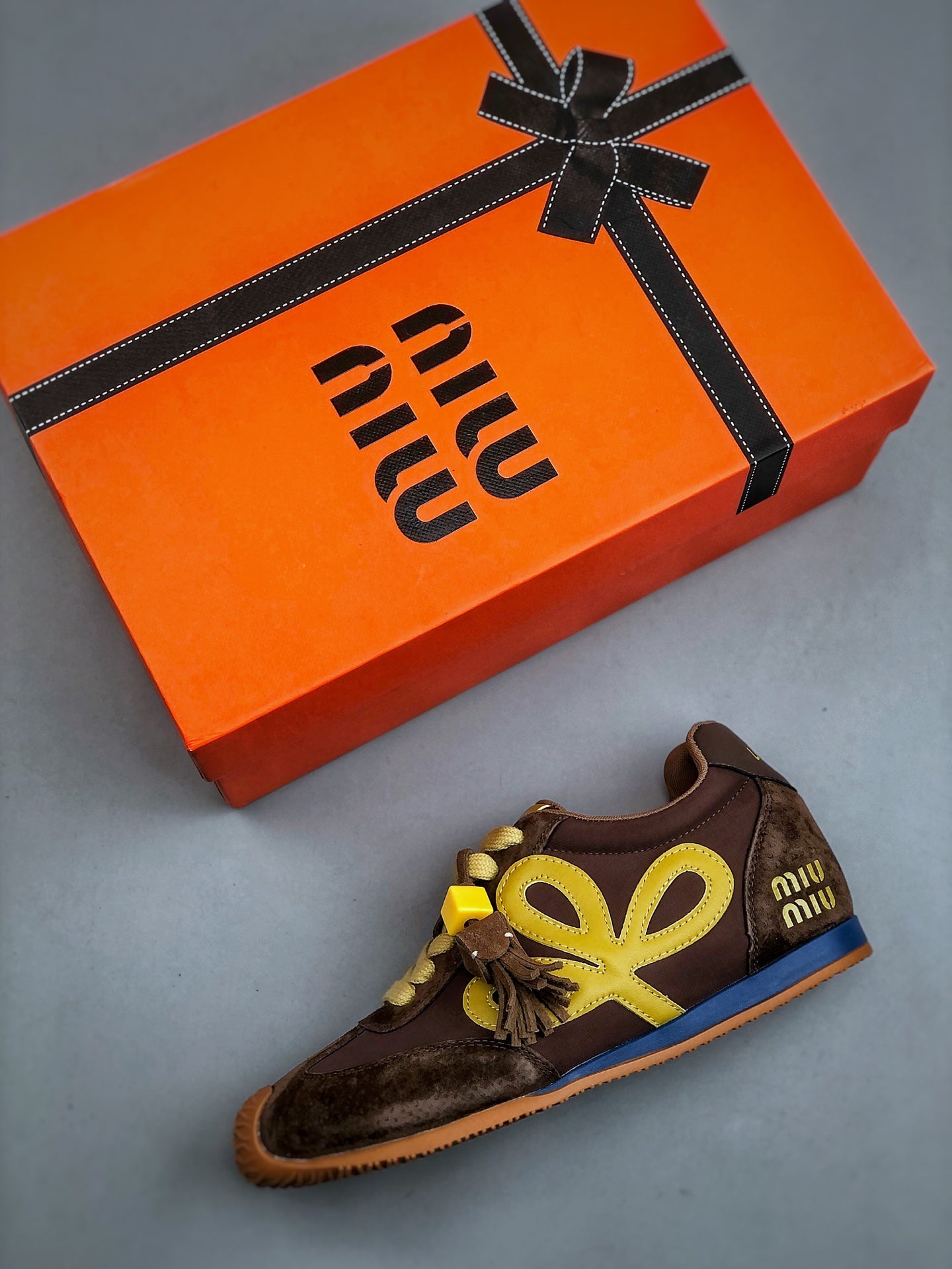 Z4Q95A82 Popular Shoes