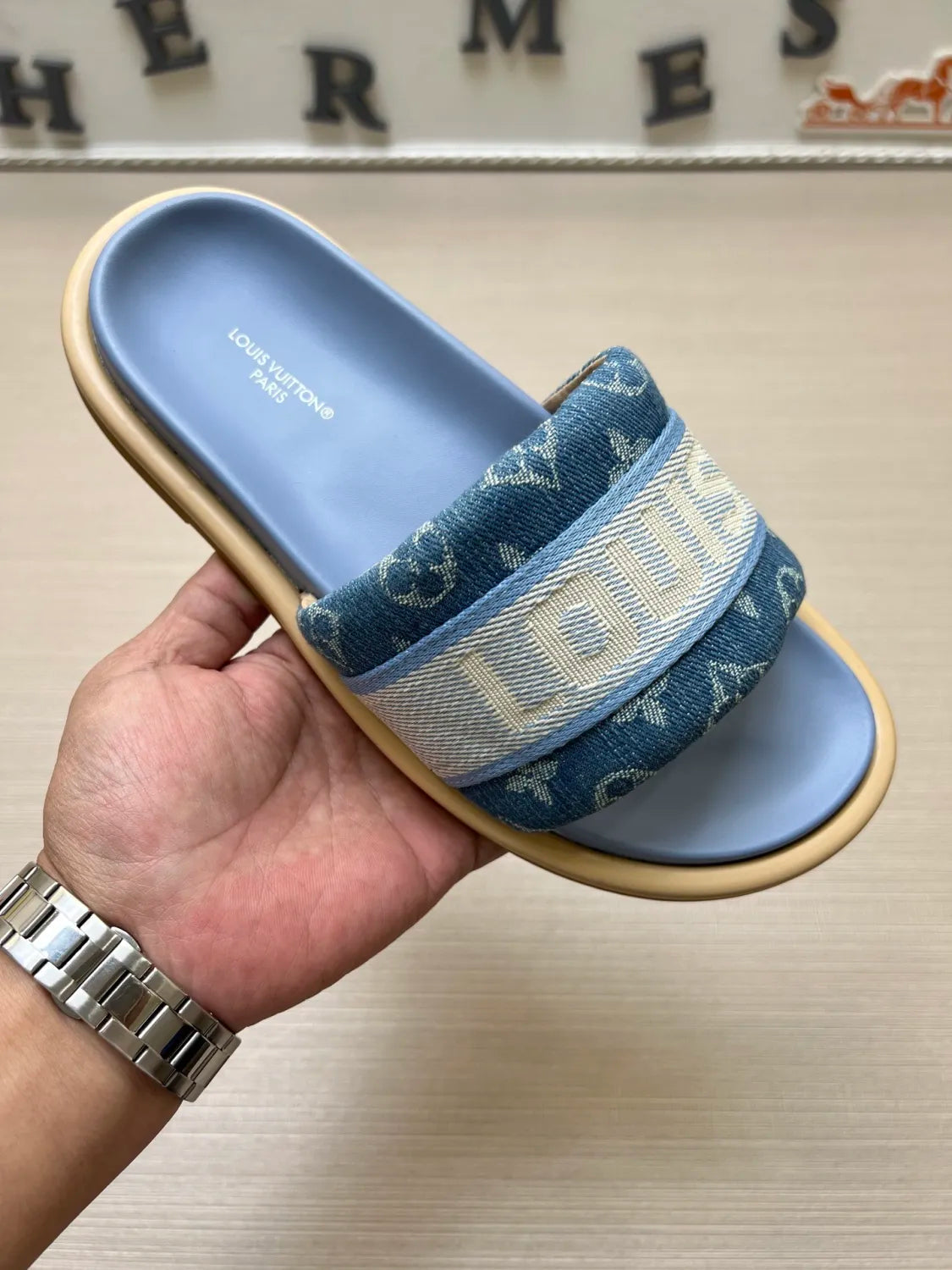 Z5Z35E301 Popular Slippers